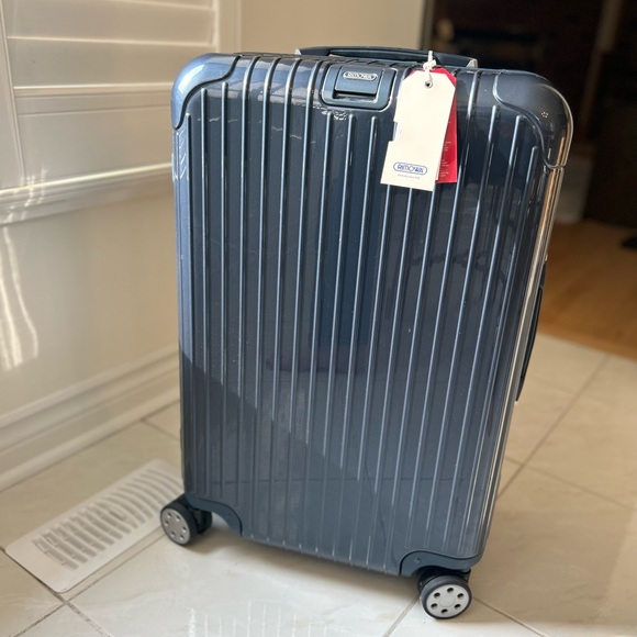 Brand new luxury Rimowa Salsa Deluxe suitcase in rare colour Yachting Blue - Picture 2 of 14